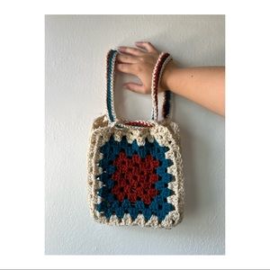 Crochet tote with Adjustable Straps